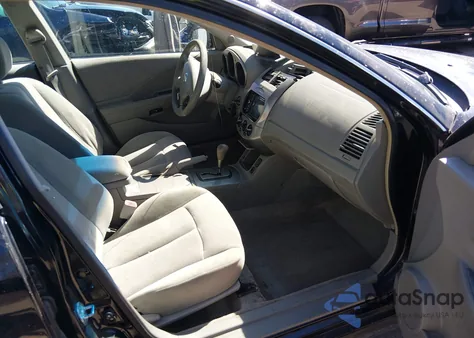 2003 Nissan Altima 2.5 S z USA, uszkodzony, nr VIN 1N4AL11DX3C332040